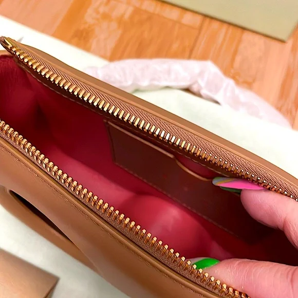 Off-White Burrow Bag - Picture 7 of 12